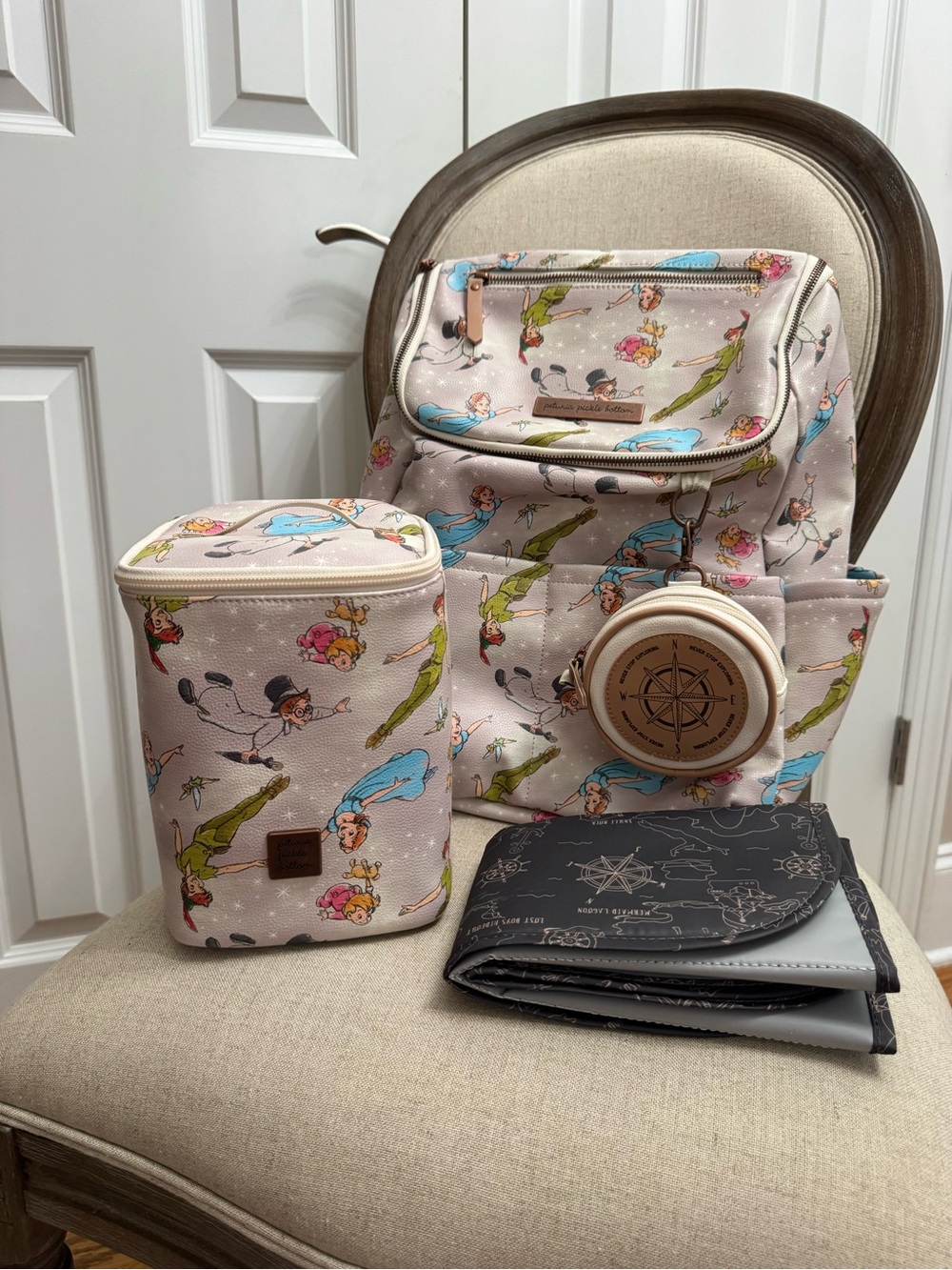 Rare Petunia Pickle Bottom Peter Pan method diaper bag and bottle caddy